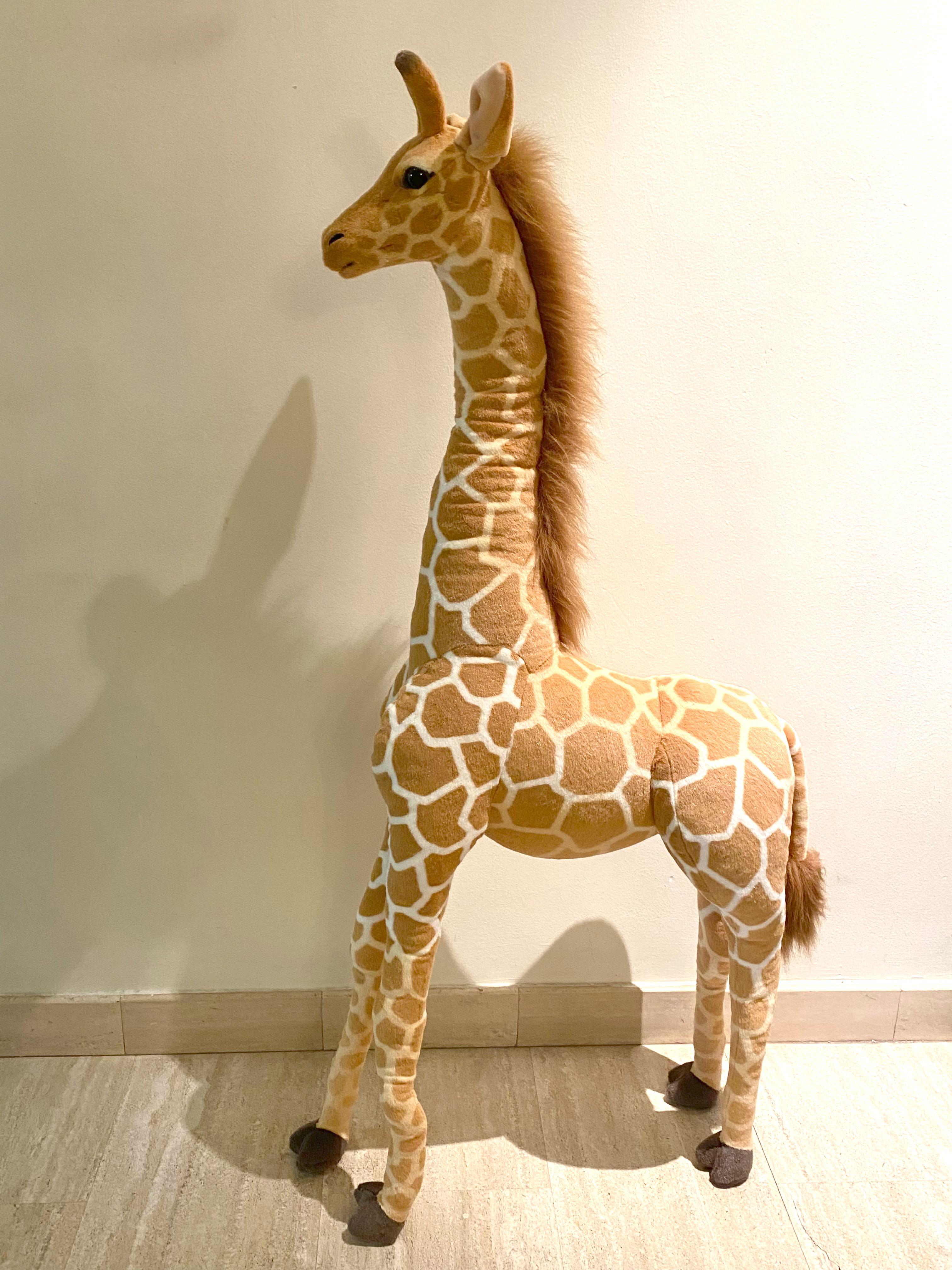Giant Lifesized giraffe 1.38m, Hobbies & Toys, Toys & Games on Carousell