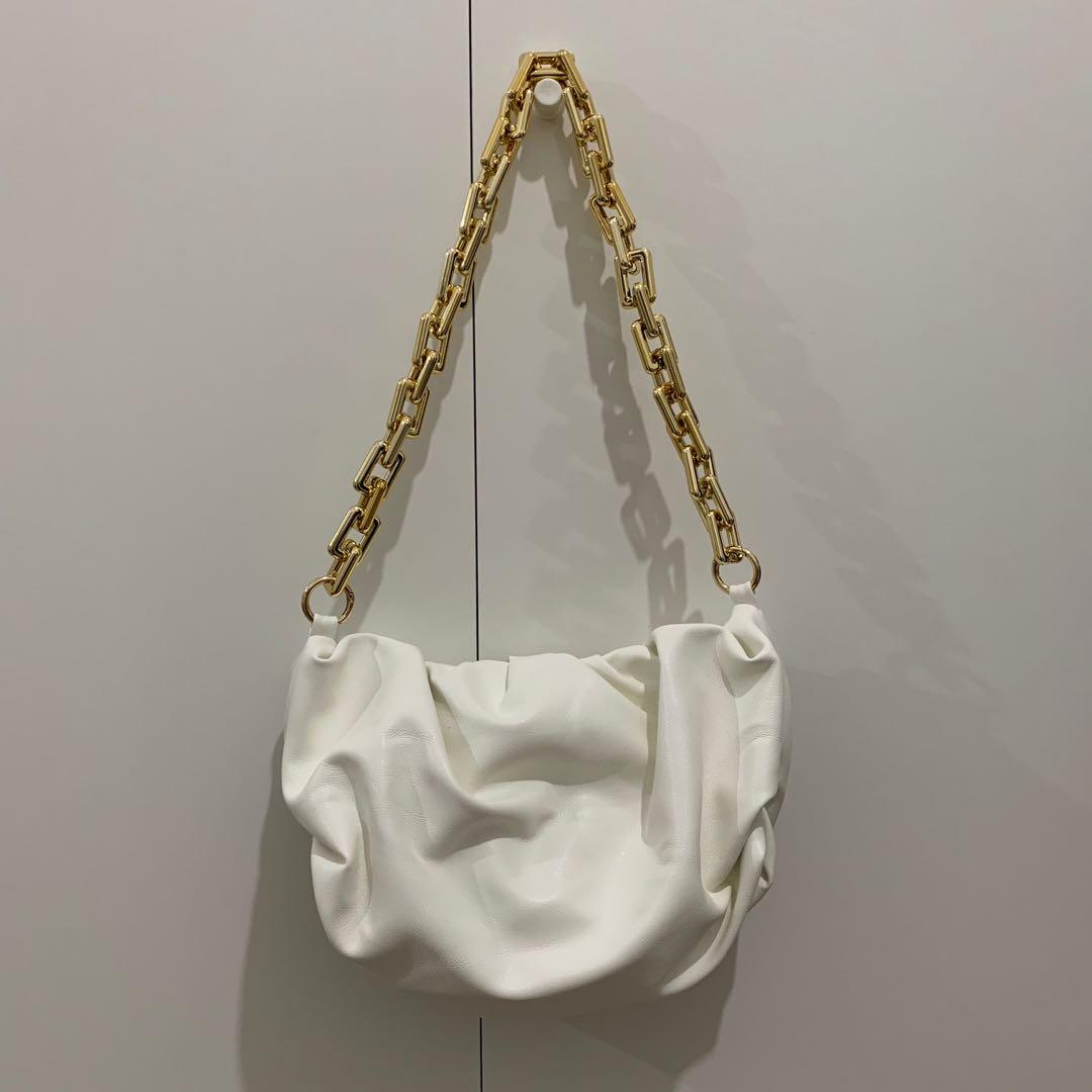 Karyme Gold Chain Strap Pouch Shoulder Bag in White