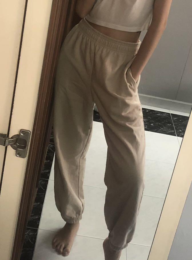 I SAW IT FIRST beige sand oversized joggers Women s Fashion Bottoms Other Bottoms on Carousell