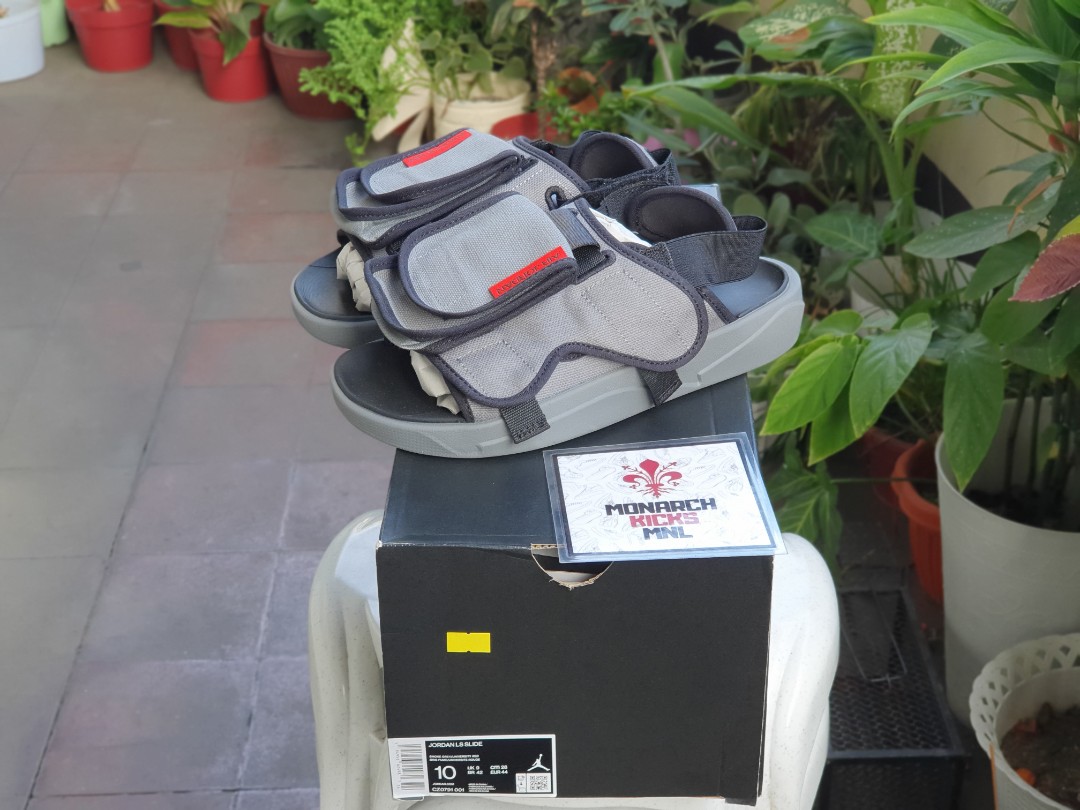 Jordan LS Slides Smoke Grey sz 10us, Men's Fashion, Footwear, Slippers u0026  Slides on Carousell