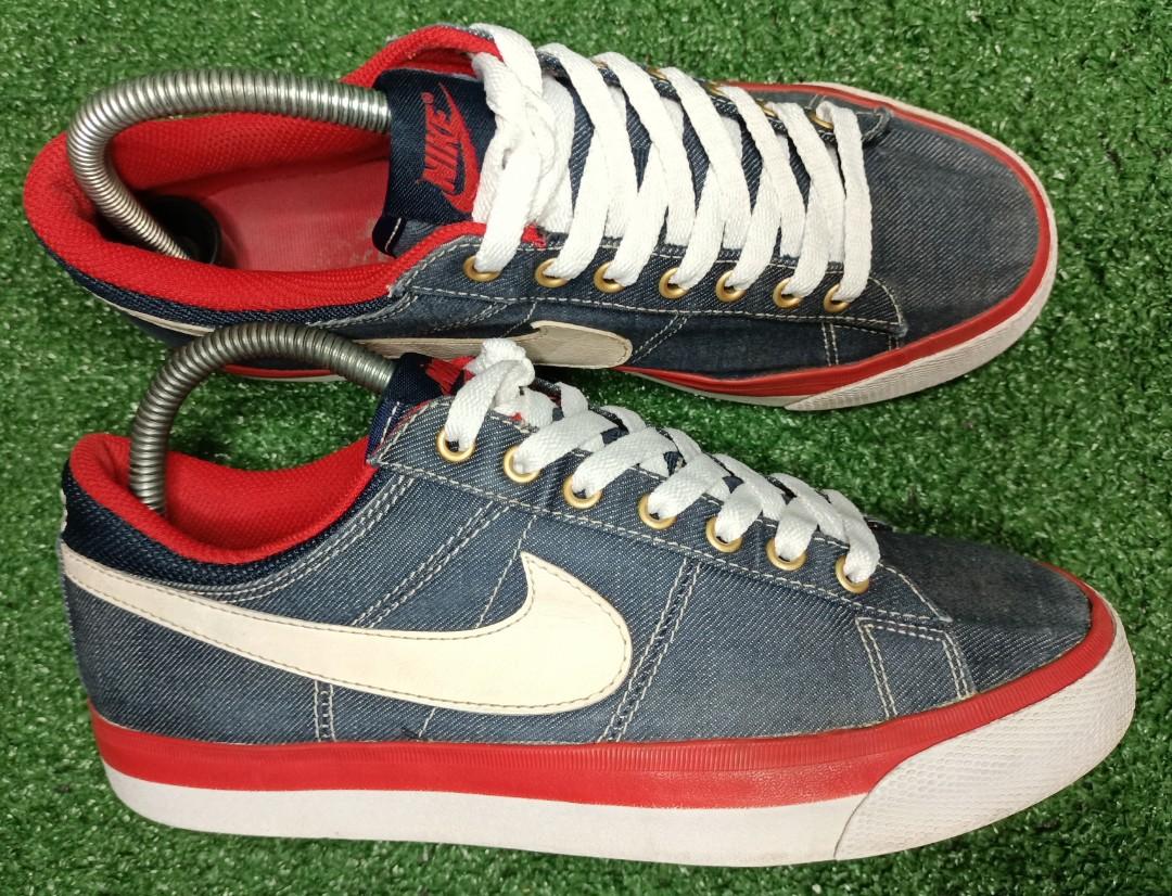 Kasut discount nike supreme