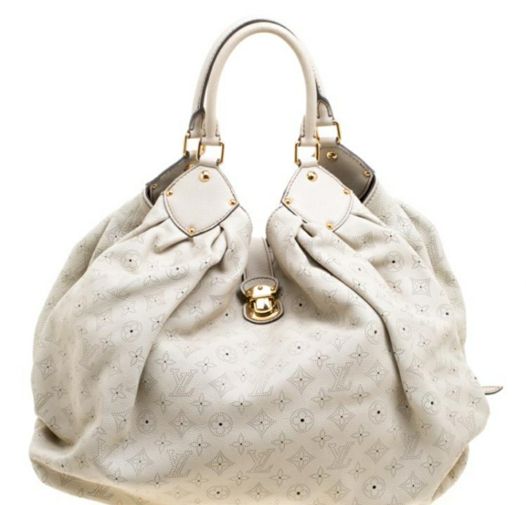 Louise vuitton Mahina XL bag / LV mahina, Fesyen Wanita, Tas \u0026 Dompet di  Carousell