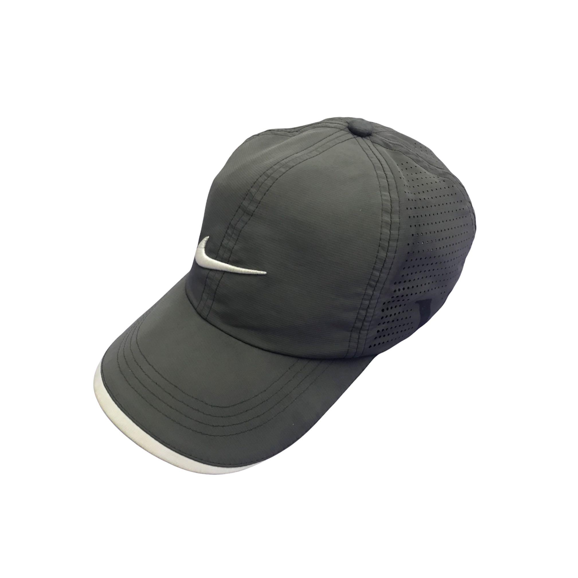 NIKE ONE GOLF CAP CENTRE SWOOSH 6 PANEL CAP, Men's Fashion, Watches