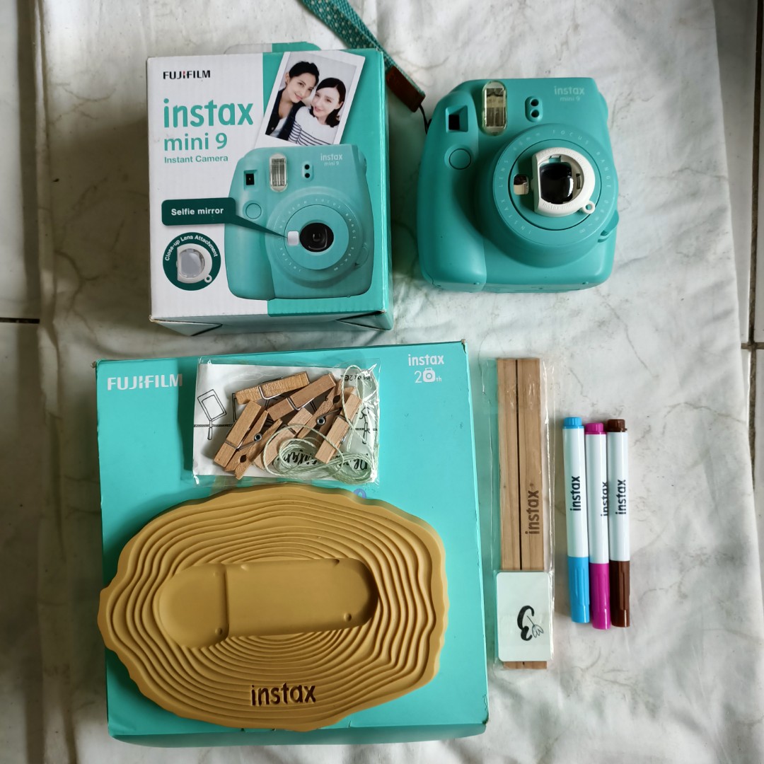 NOT WORKING Instax Mini 9, Photography, Cameras on Carousell