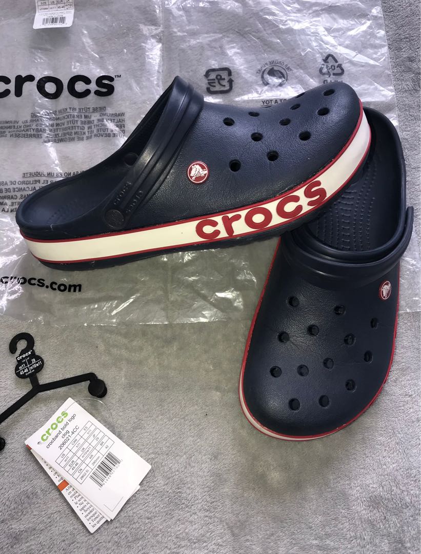 Original Crocs Crocband (Men's US 11), Men's Fashion, Footwear, Slippers &  Slides on Carousell