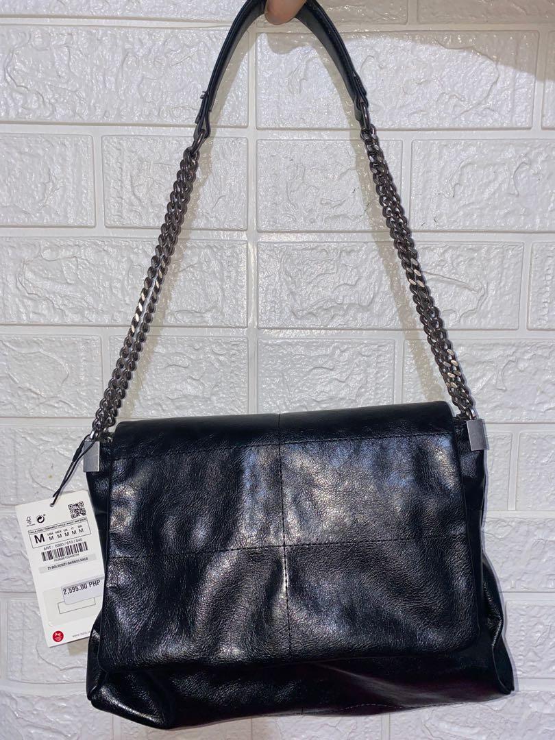 (ORIGINAL) ITZY YUNA ZARA Rocker Shoulder Bag with flap, Women's