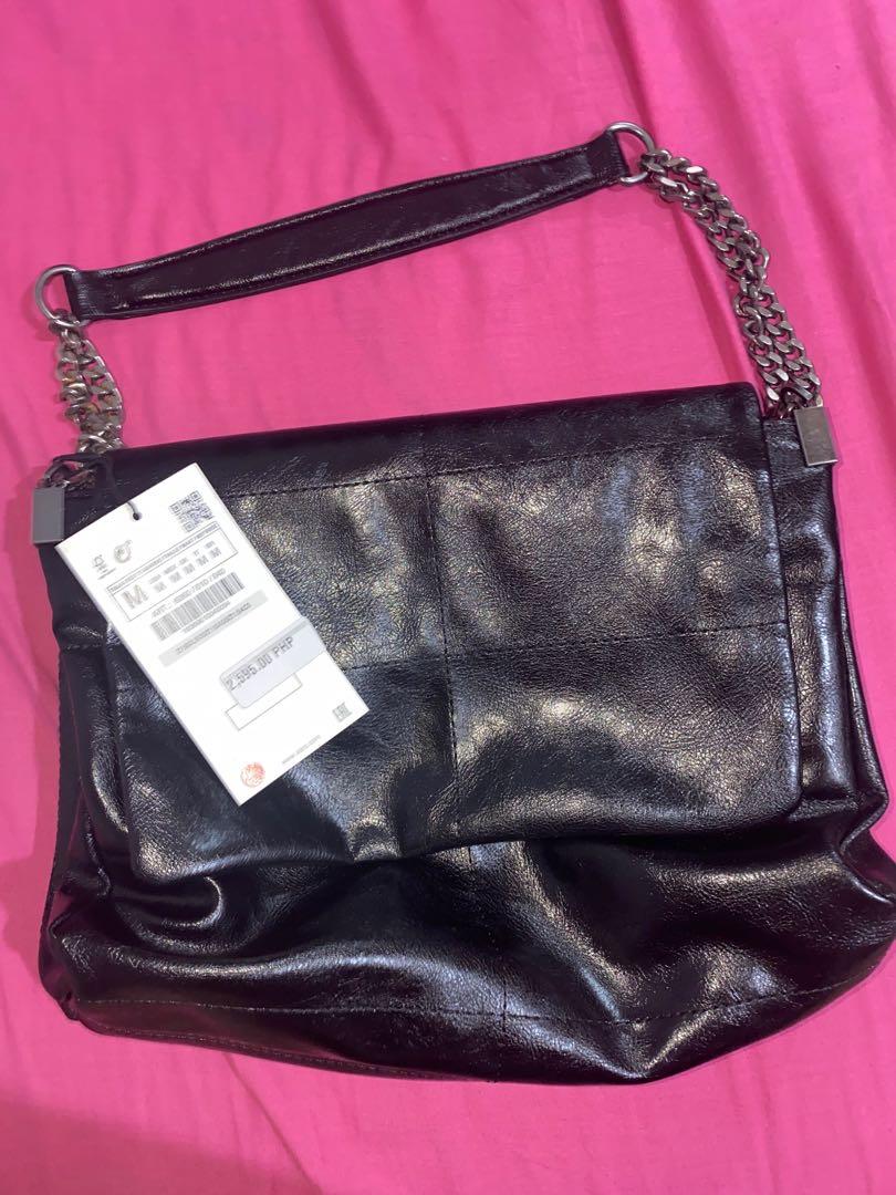 (ORIGINAL) ITZY YUNA ZARA Rocker Shoulder Bag with flap, Women's