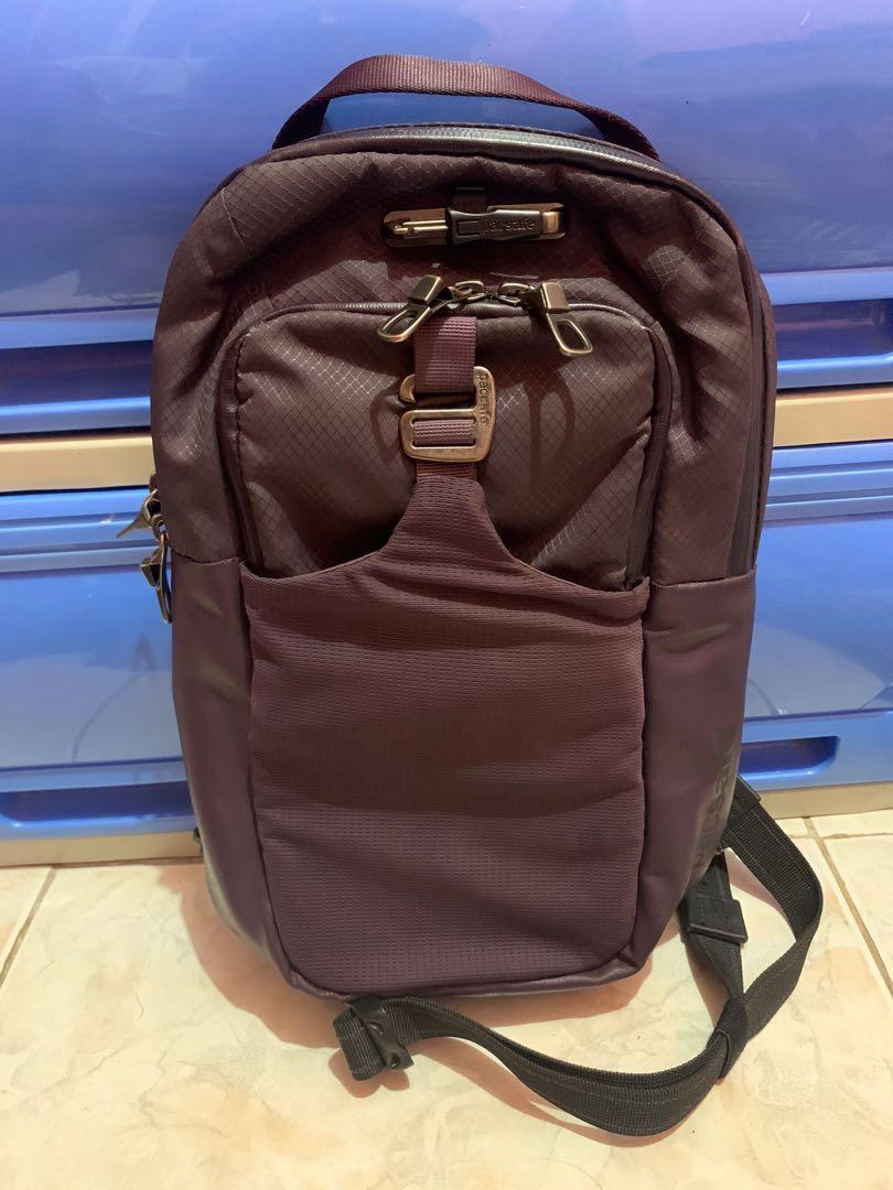 Pacsafe Venturesafe X Sling Pack, Men's 