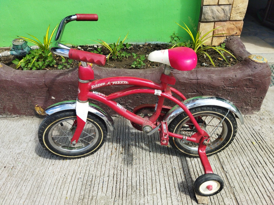 Vintage radio flyer bike with training online wheels