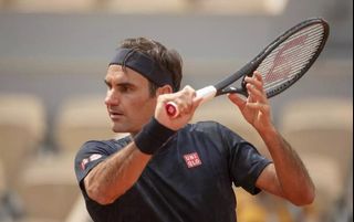 Federer uniqlo sweatshirt top
