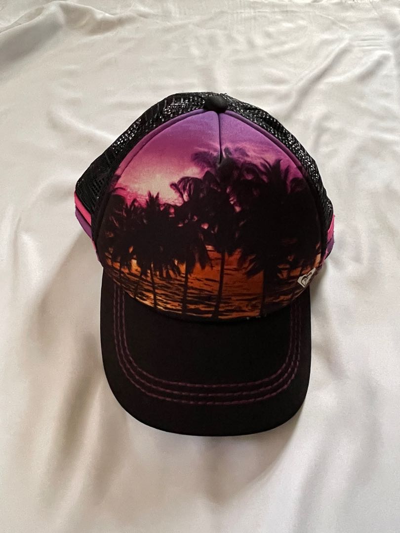Roxy hat, Fesyen Pria, Aksesoris, Topi 