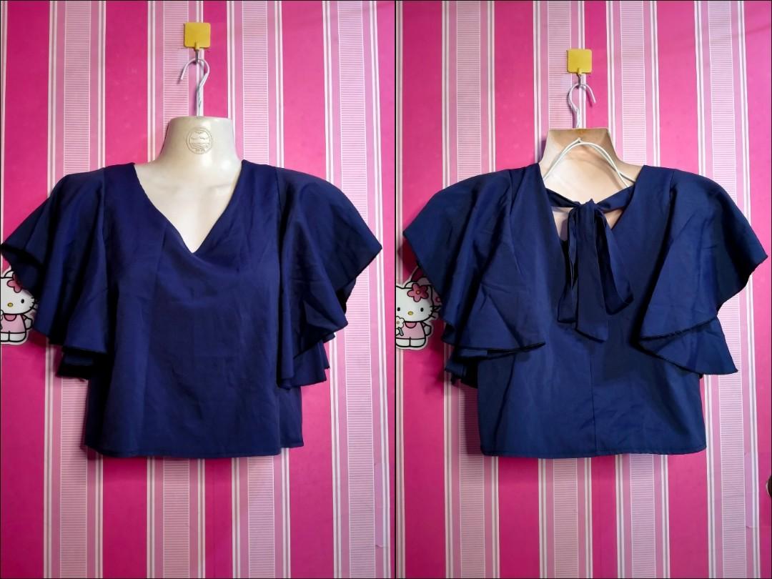 Sexy Top (Category: Blouses) located in Quezon City. Submitted by mgracee (Listing ID 1138434728, Image 1). Description: 📍no flaws, no issue 10/10 📍small to medium 📍used once.