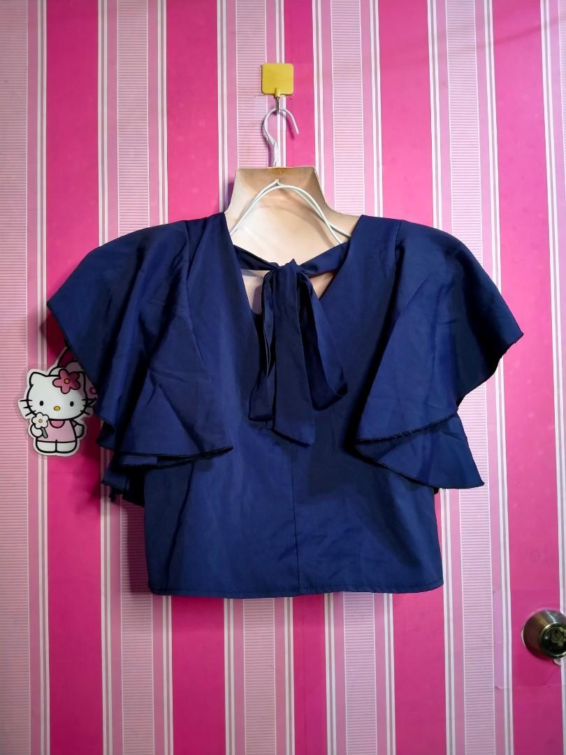 Sexy Top (Category: Blouses) located in Quezon City. Submitted by mgracee (Listing ID 1138434728, Image 3). Description: 📍no flaws, no issue 10/10 📍small to medium 📍used once.