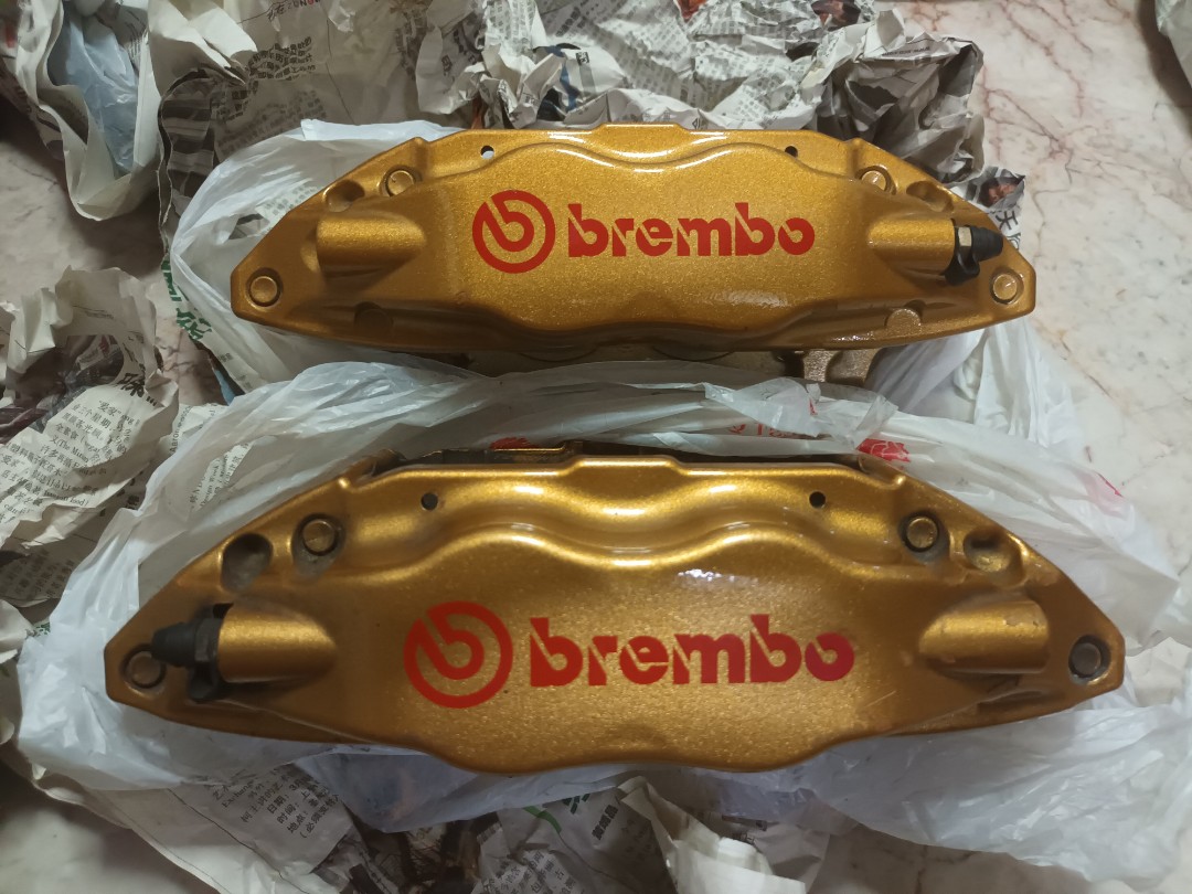 (last set) original paint subaru sti brembo front calipers only, Car