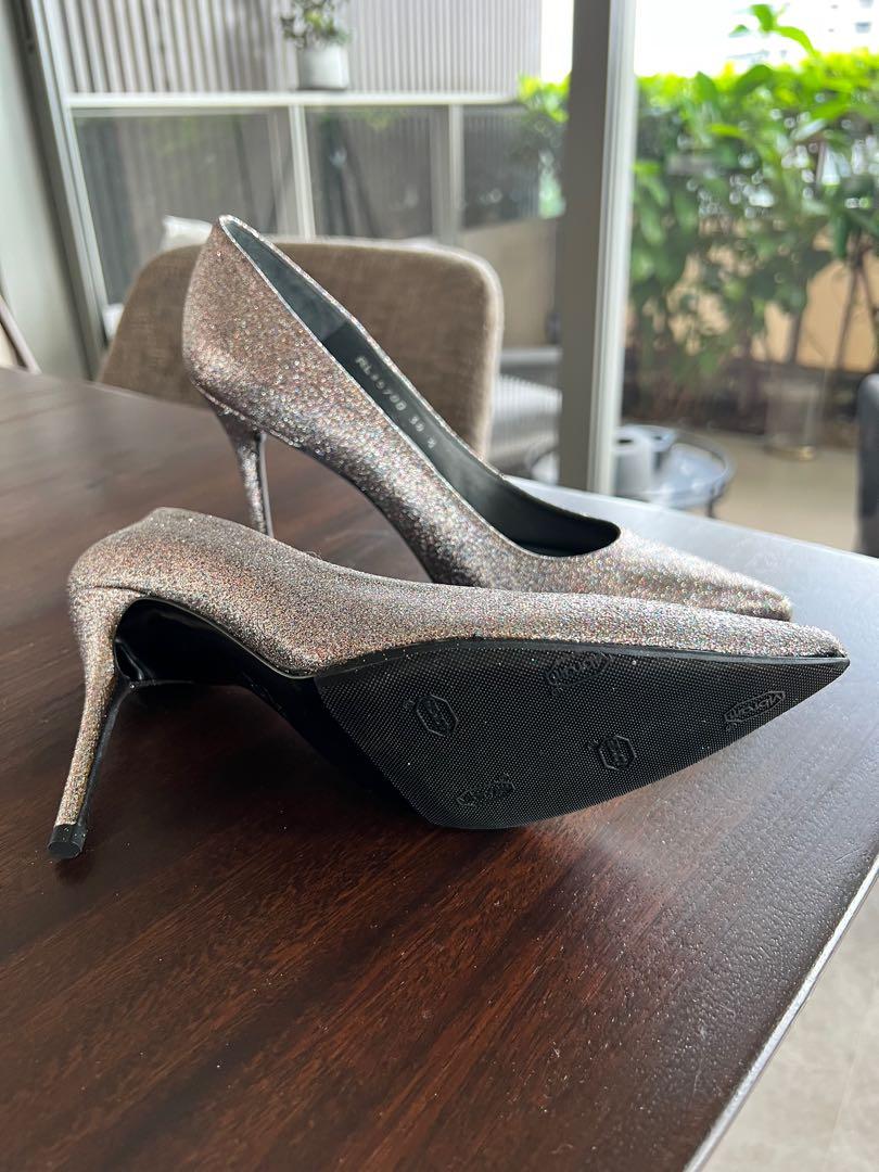 Stuart Weitzman glitter heels Women s Fashion Footwear Heels on Carousell
