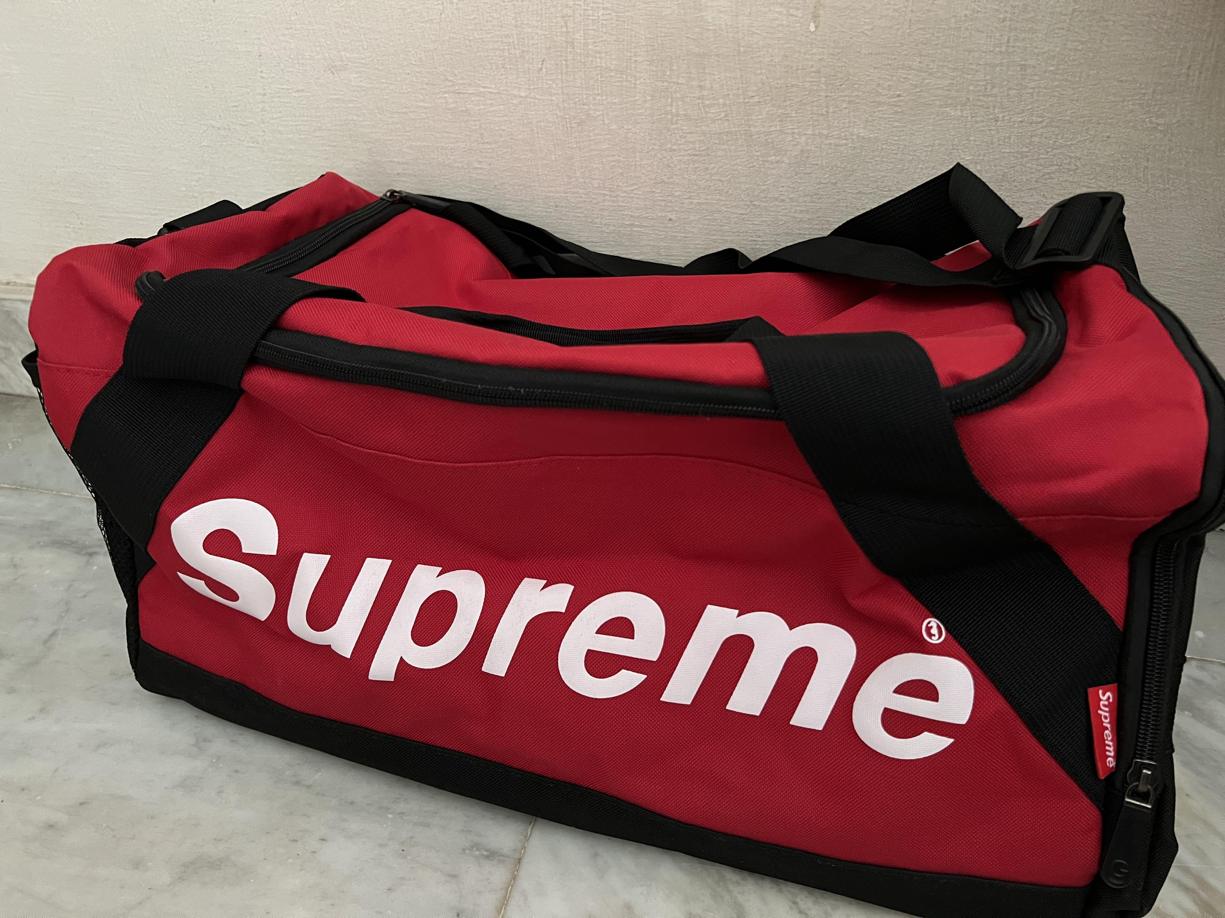 Red hotsell supreme duffle