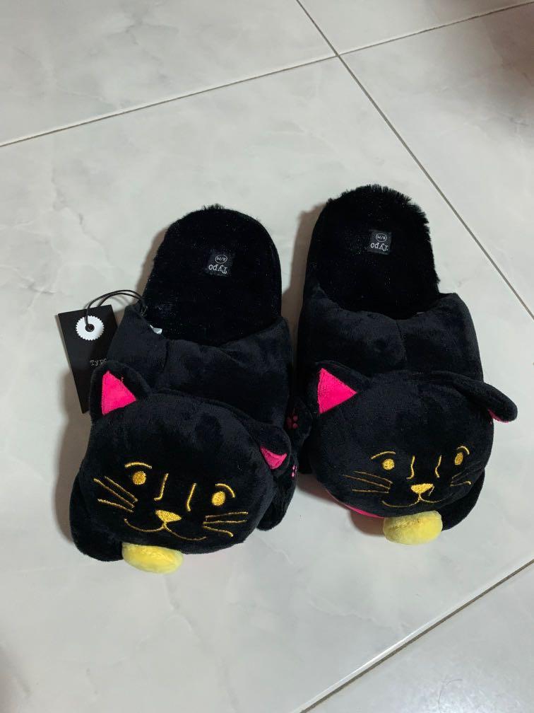 Typo cat top slippers