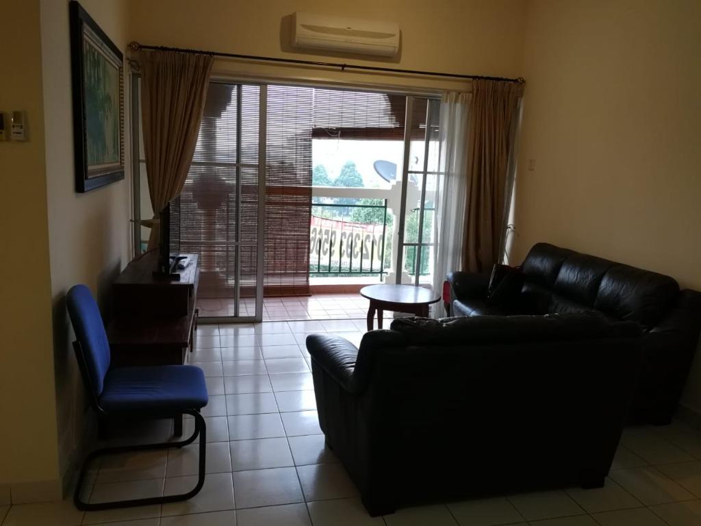 [WTR] FACING SWIMMING POOL La Vista Condominium Puchong, Property