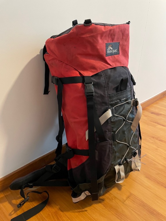 70 litre alpine mountaineering pack, Sports Equipment, Hiking & Camping