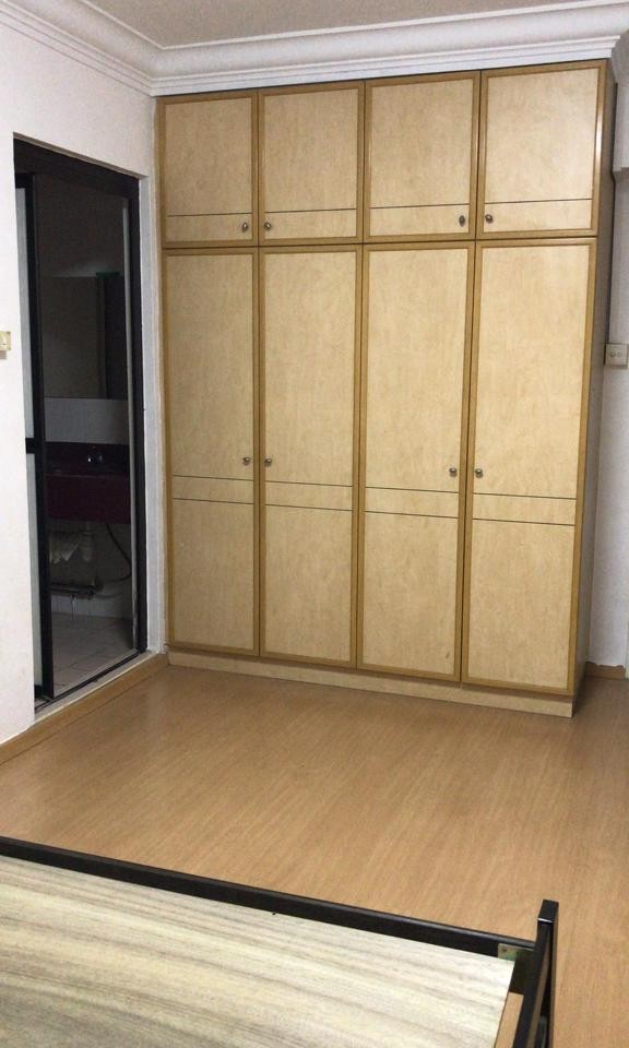 (Category: ) located in . Submitted by cocainedealer (Listing ID 1134889352, Image 1). Description: .
