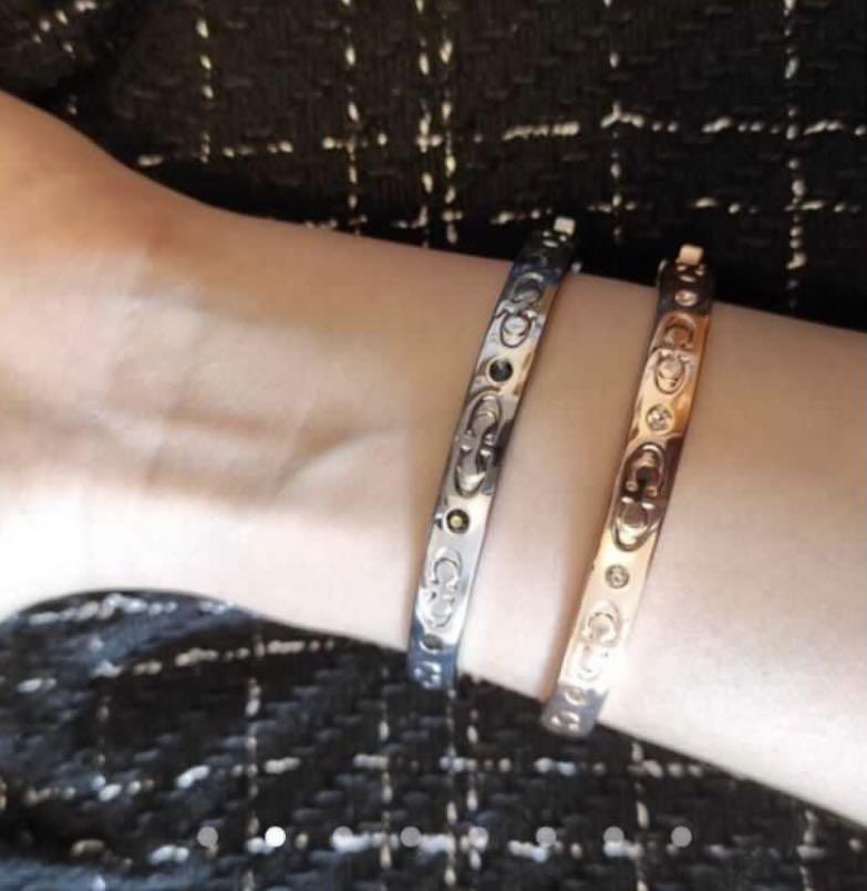 Coach Kissing C Hinged Bangle