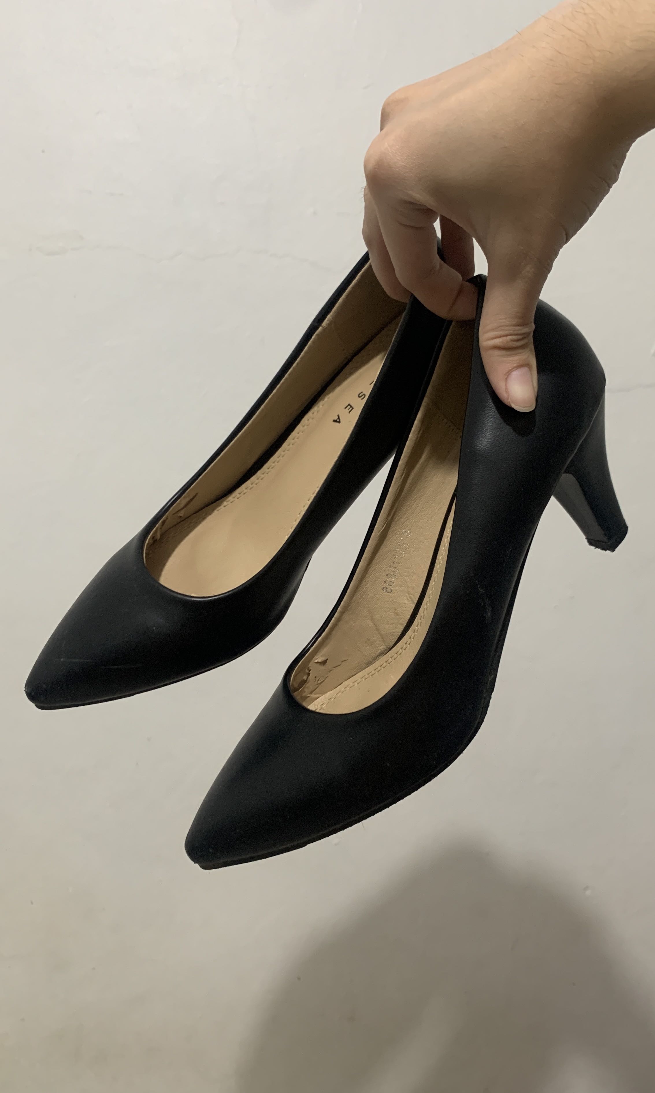 SALVATORE FERRAGAMO Shiny Black Heels Shoes Size 6 1/2 C | eBay-thanhphatduhoc.com.vn