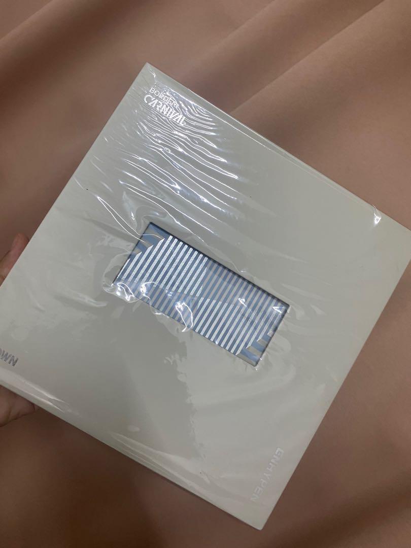Border down version (Category: K-Wave Merchandise) located in Klang. Submitted by yaoni (Listing ID 1134970639, Image 1). Description: WTS unseal enhypen border down version -all inc exc photocard -wrap with opp plastic and keep it very well .