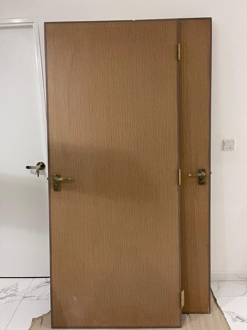 BTO HDB bathroom doors, Furniture & Home Living, Security & Locks