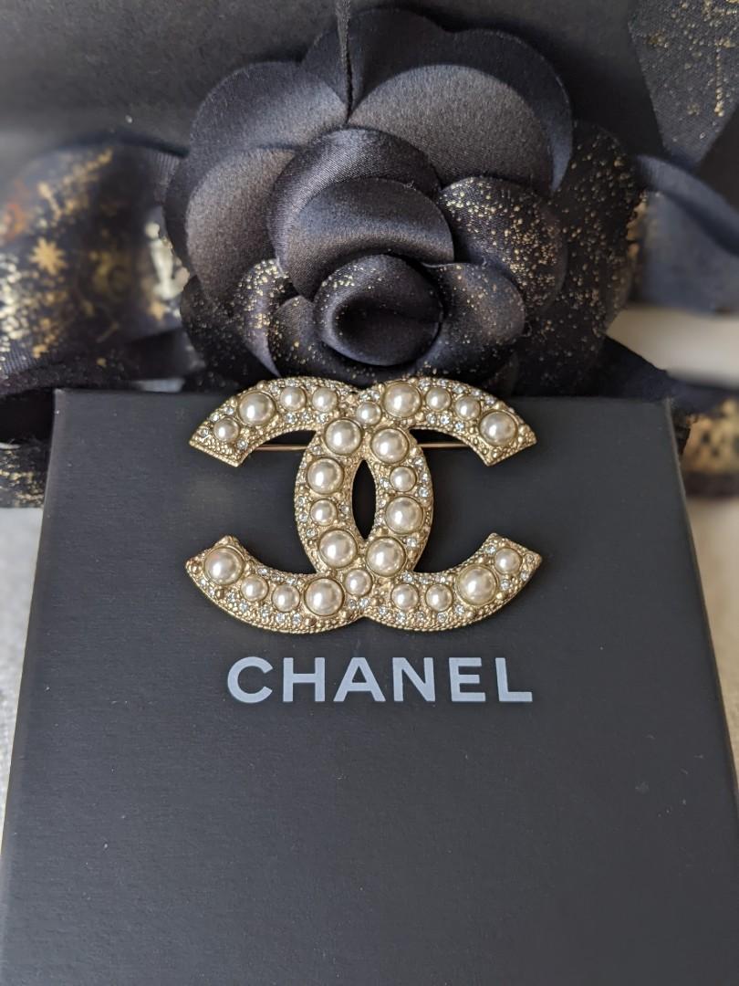 Cc deals pearl brooch