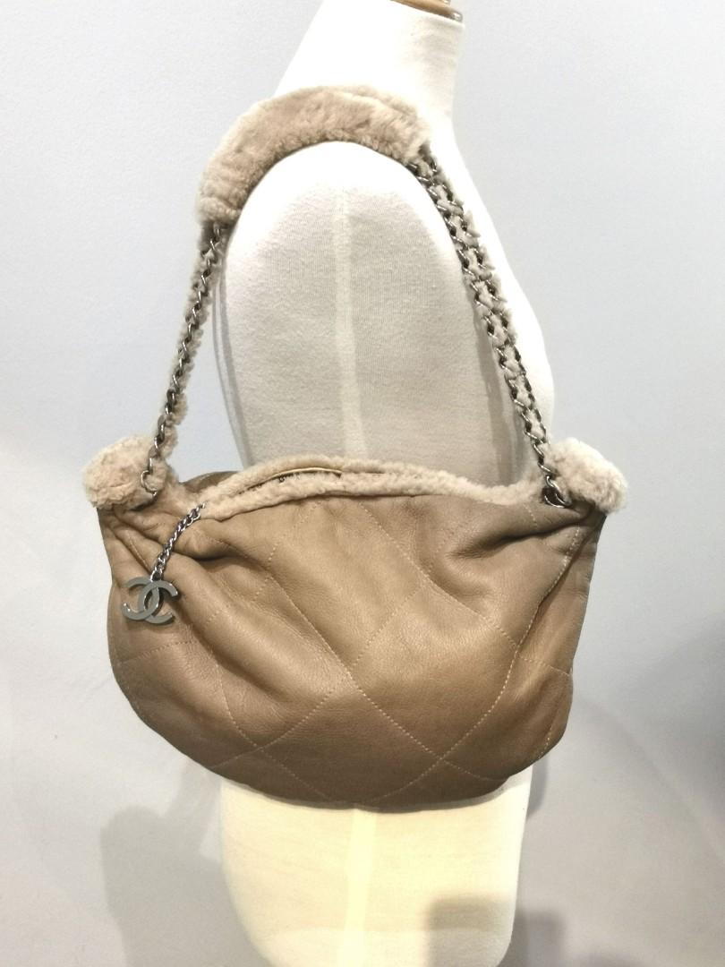 chanel dumpling bag