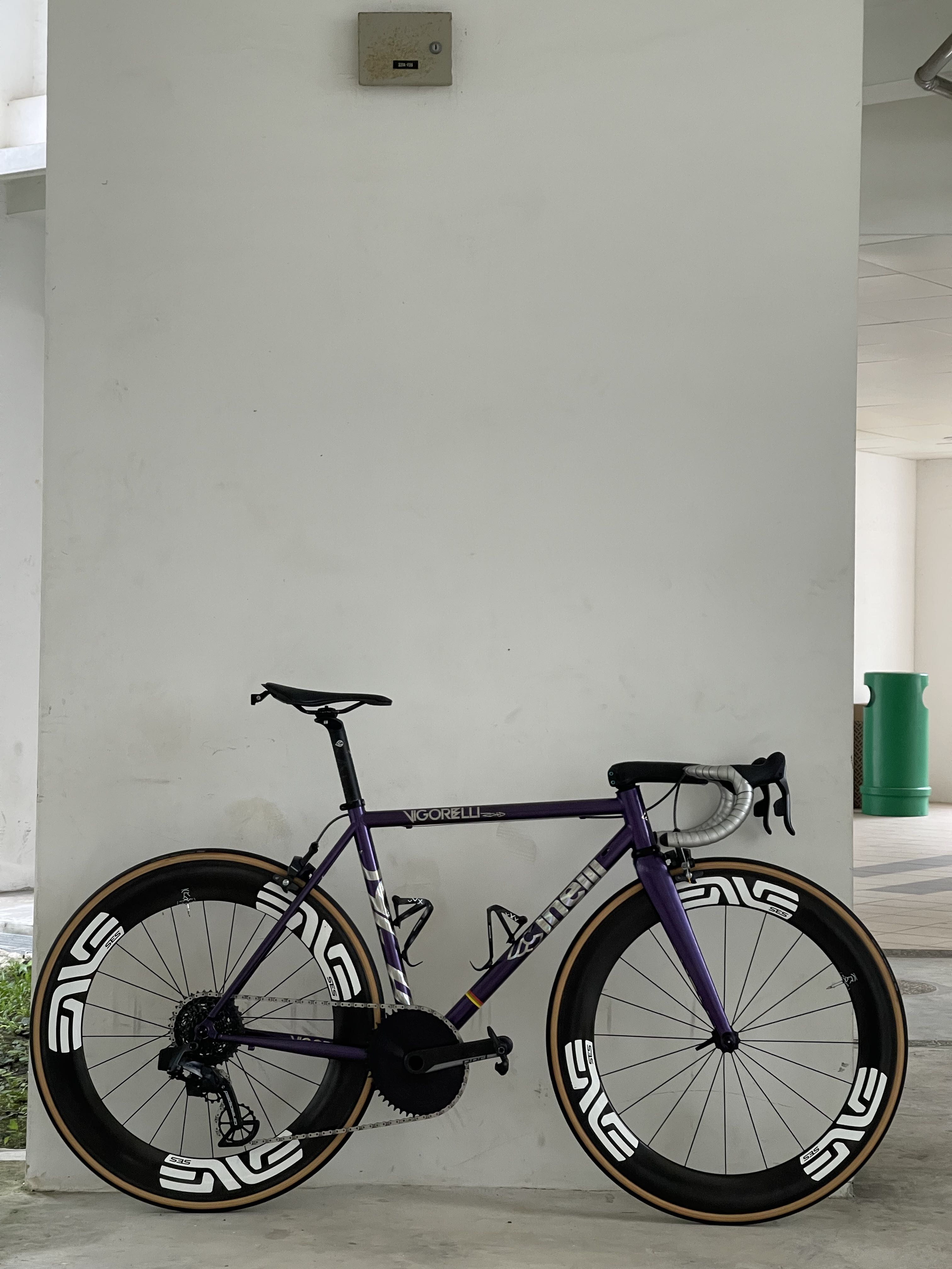 cinelli vigorelli disc 105 hydro road bike