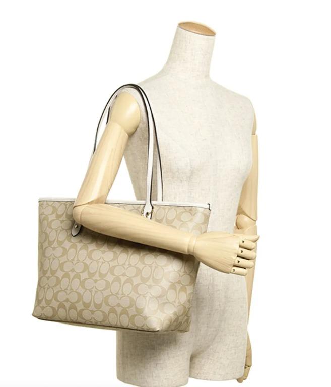 Coach F58292 City Zip Tote Bag, Luxury, Bags & Wallets on Carousell