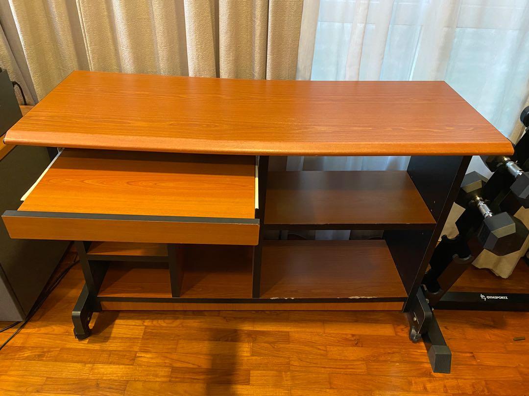 Computer Table (Category: Tables & Sets) located in Singapore. Submitted by EagleBird (Listing ID 1135032130, Image 1). Description: Computer cum writing table . Tray can pull out and push in. Dimension : L 120cm X B 49cm X H 78cm .
