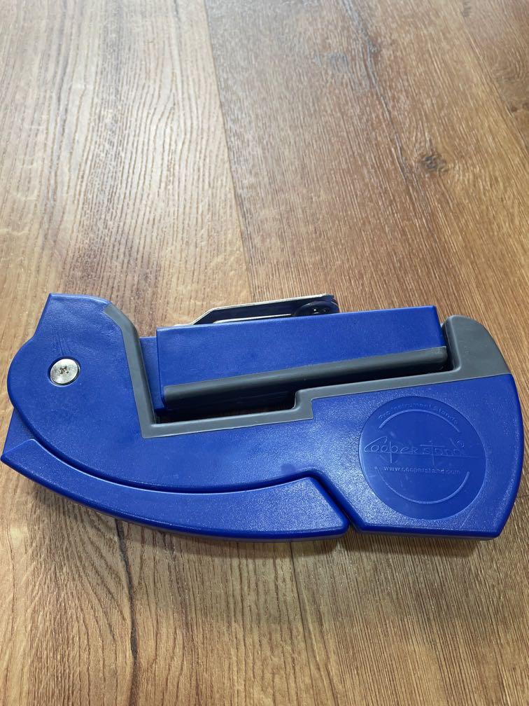 Cooper Guitar stand, Hobbies & Toys, Music & Media, Music Accessories on Carousell