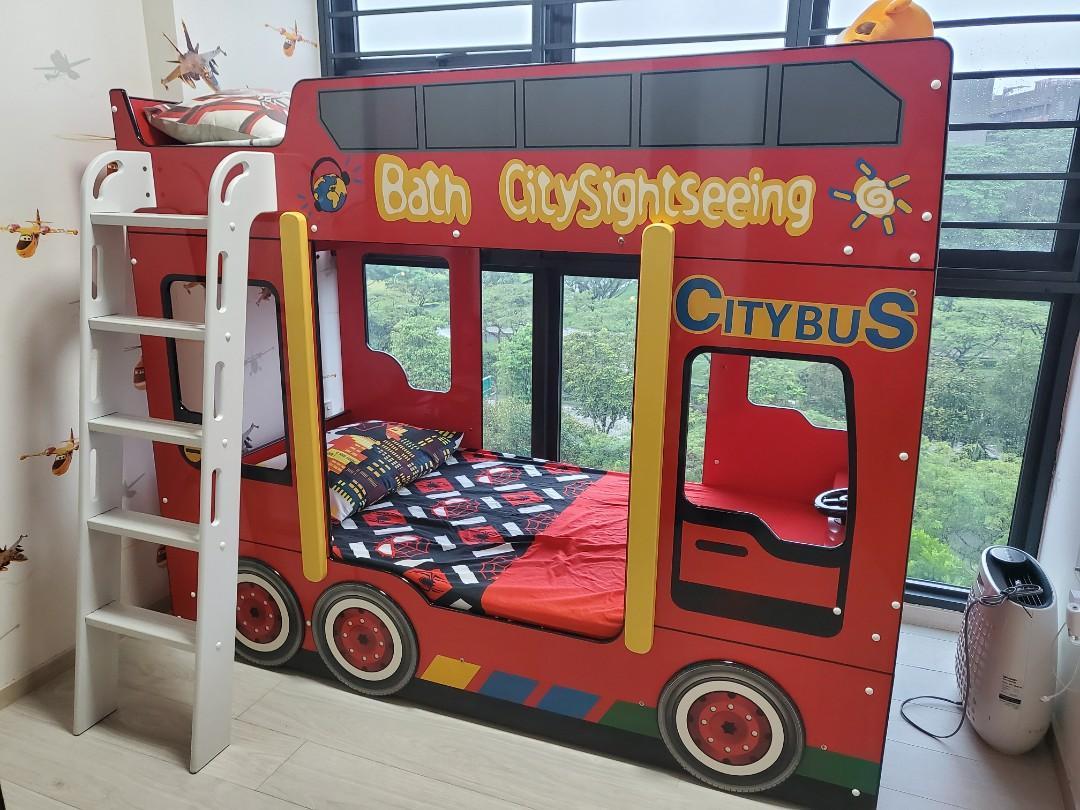 Double Deckers Bus Design Bed, Furniture & Home Living, Furniture, Bed ...