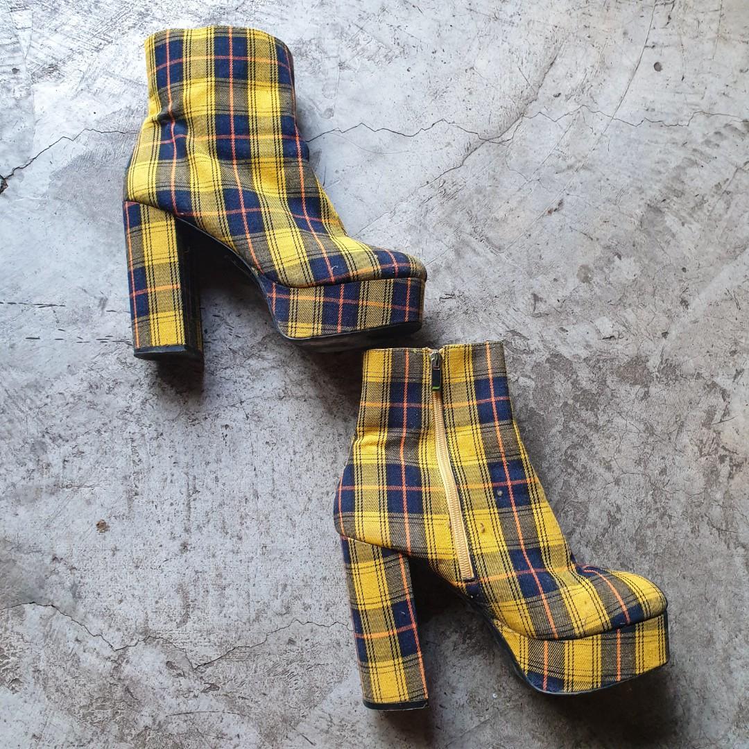 Plaid boots forever 21 best sale