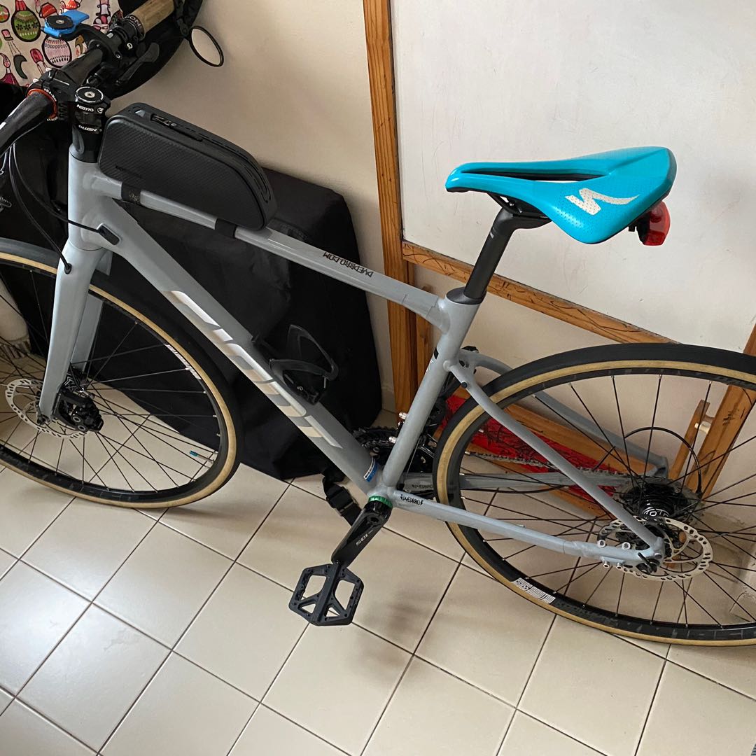 Giant Revolt F1 -Grey , Sports 