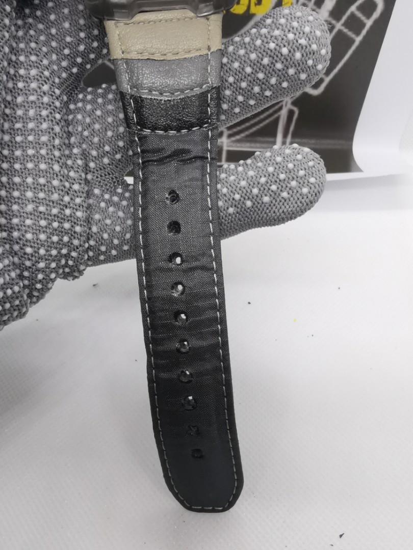 Gshock dw9100 Riseman (Category: Watches) located in Kuala Terengganu. Submitted by fadzly.rudy85 (Listing ID 1134990021, Image 3). Description: Gshock dw9100 Riseman Kondisi used Cermin tiada calar✅ Band ori jam (ad kesan pemakaian) Bezel custom black smoke Back Light ✅ Made in Japan Semua berfungsi dengan baik Jam sahaja Pos by J&T Harga nego sampi jadi.