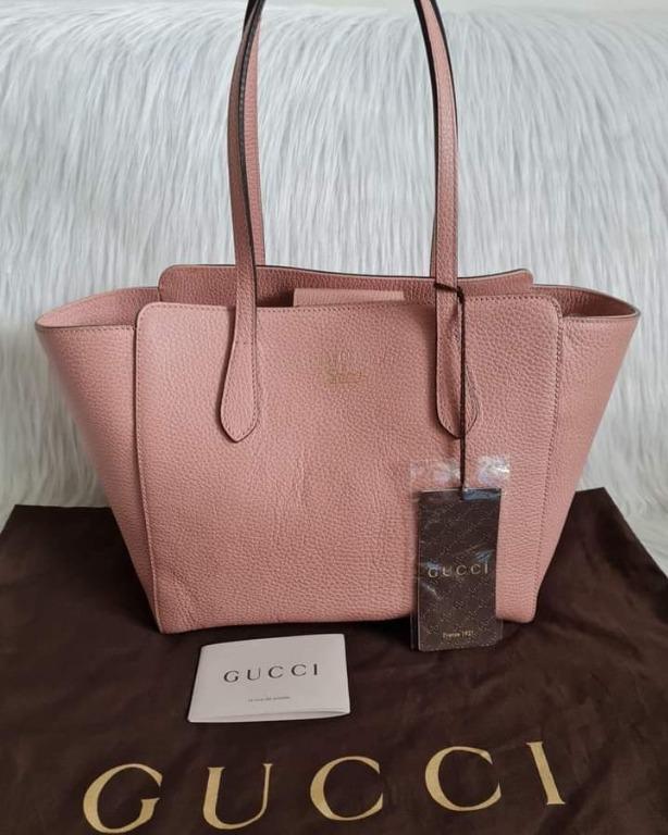 Gucci medium swing tote In transit to Manila Condition 8.8 10 Material leather Inclusions dust bag and strap