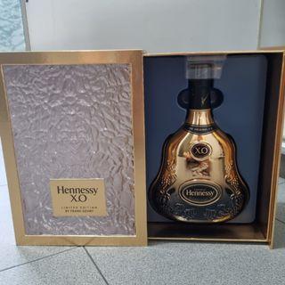 Moet Hennessy releases Frank Gehry-designed Hennessy XO bottle - Just Drinks