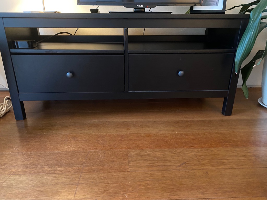 Ikea hemnes two hot sale drawer tv stand