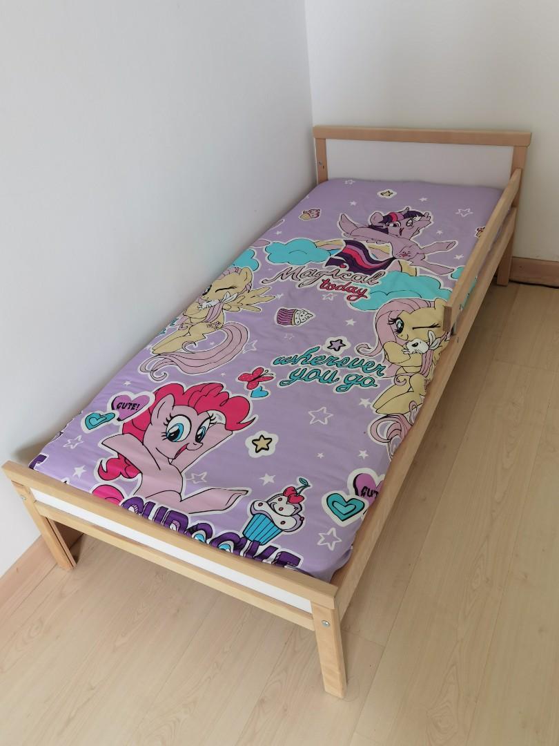 Ikea sniglar shop bed mattress size
