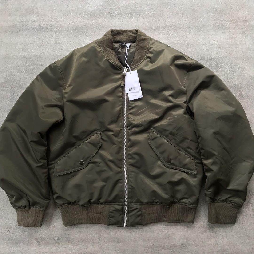 Jaket bomber Uniqlo japan Fesyen Pria Pakaian Baju Luaran di