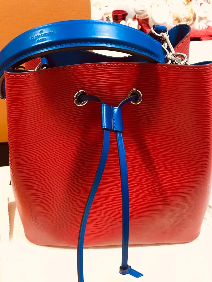 LV Bag, Luxury, Bags & Wallets on Carousell