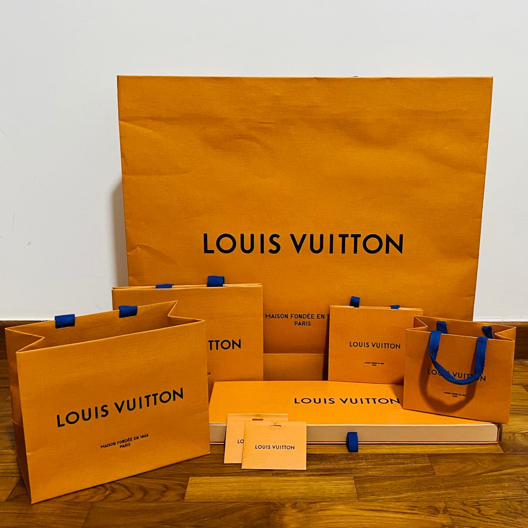 Latest yr 2022 Louis Vuitton paper bag, Luxury, Accessories on Carousell