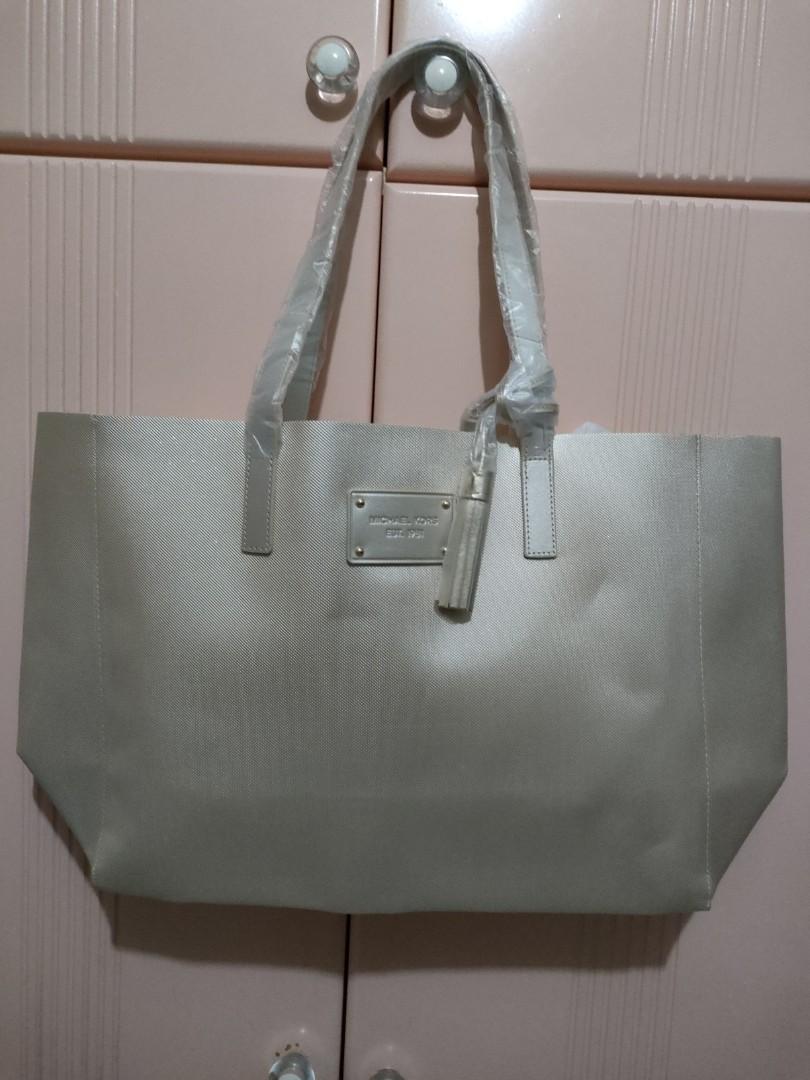 Michael kors shop glamorous tote bag