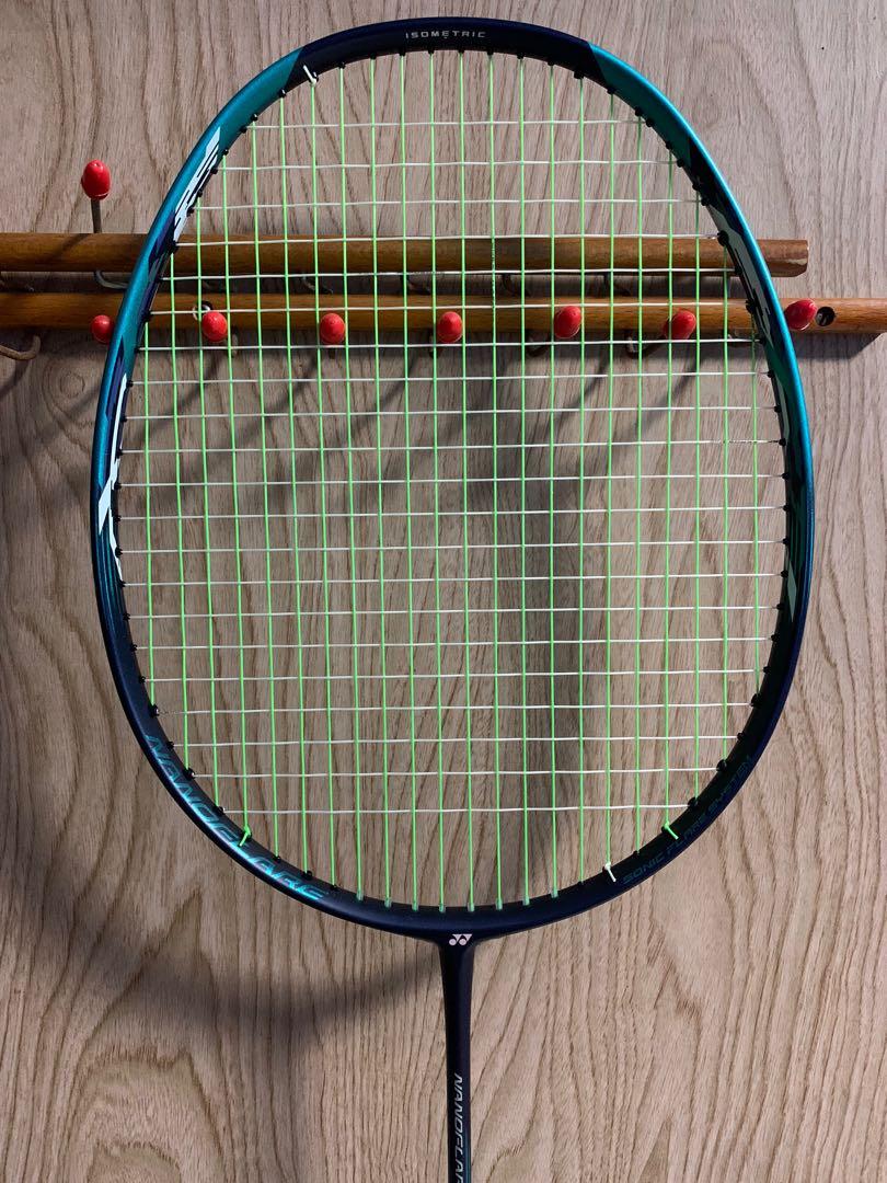 Nanoflare 700, Sports Equipment, Sports & Games, Racket & Ball Sports ...