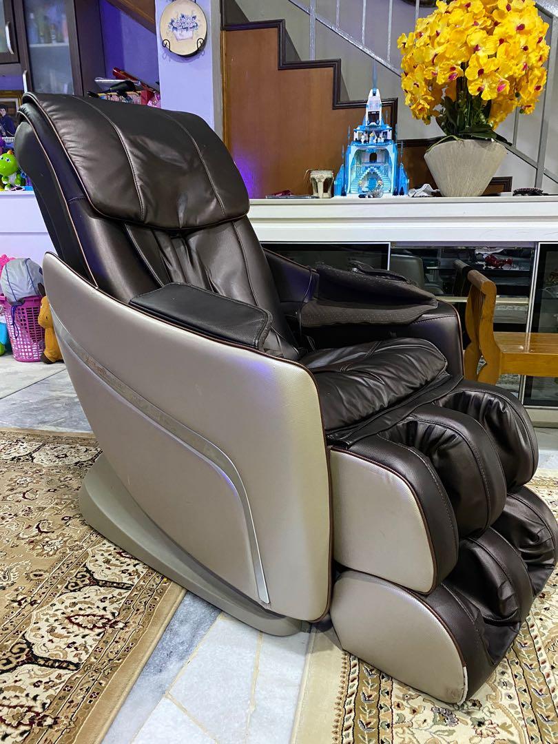 OGAWA Smart Vogue Massage Chair Furniture Home Living