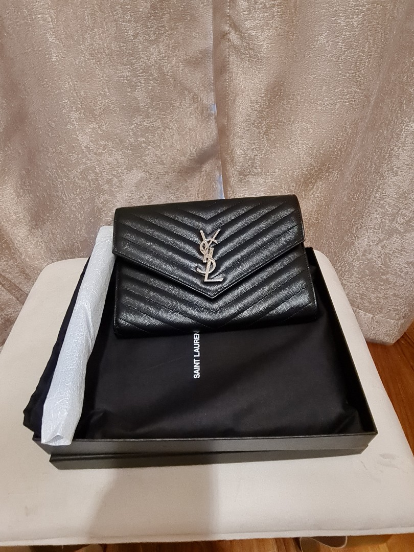 Ysl clutch black discount logo
