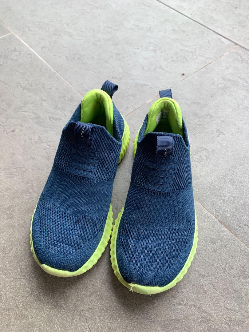 Kids memory foam sketchers hot sale